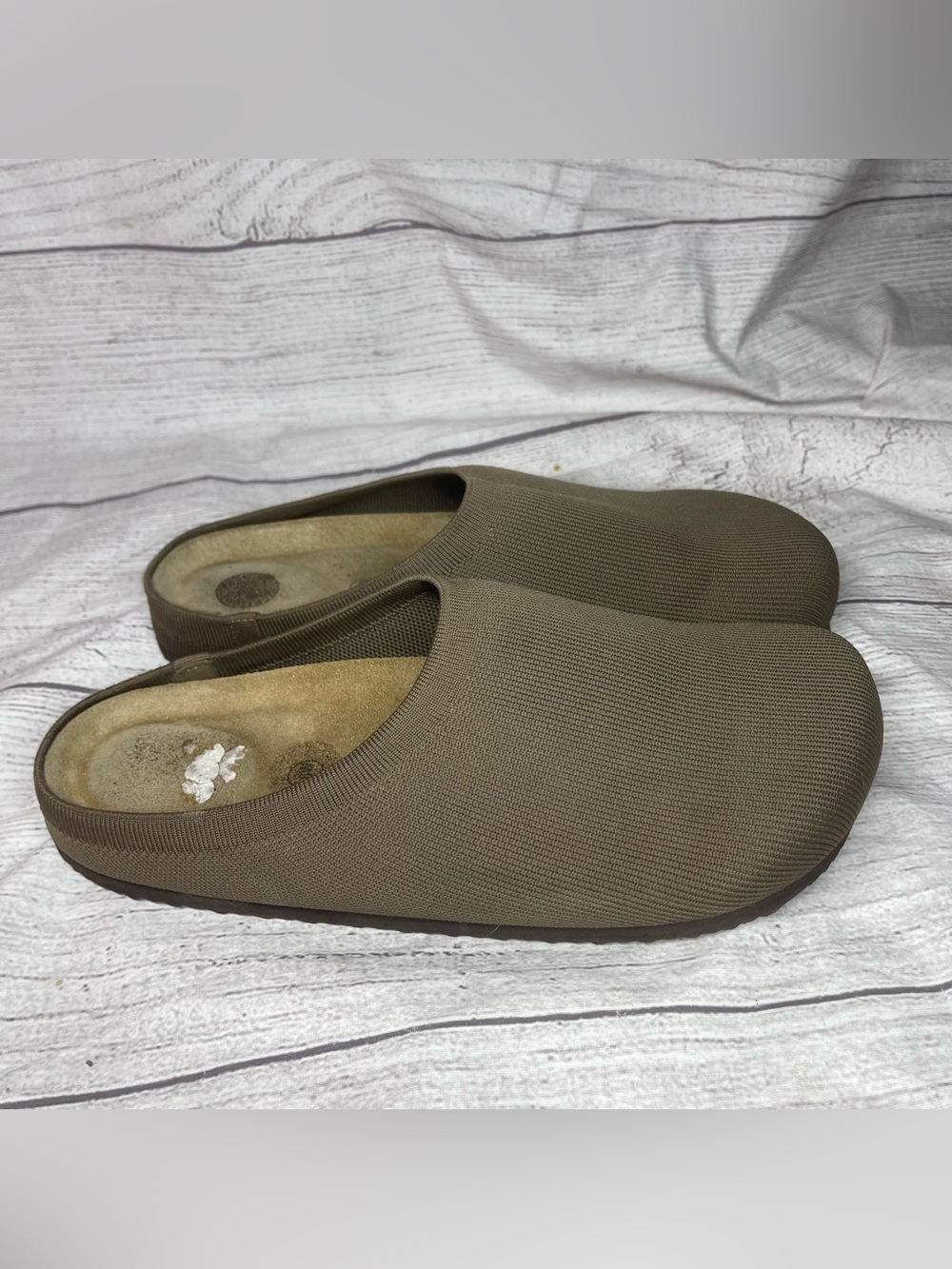 Cushionaire Women's 10 Sils Knit Cork Footbed Clogs